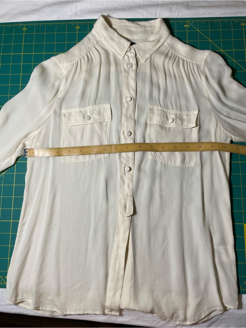 Classic Women's Cream Button-Front Shirt with Chest Pockets